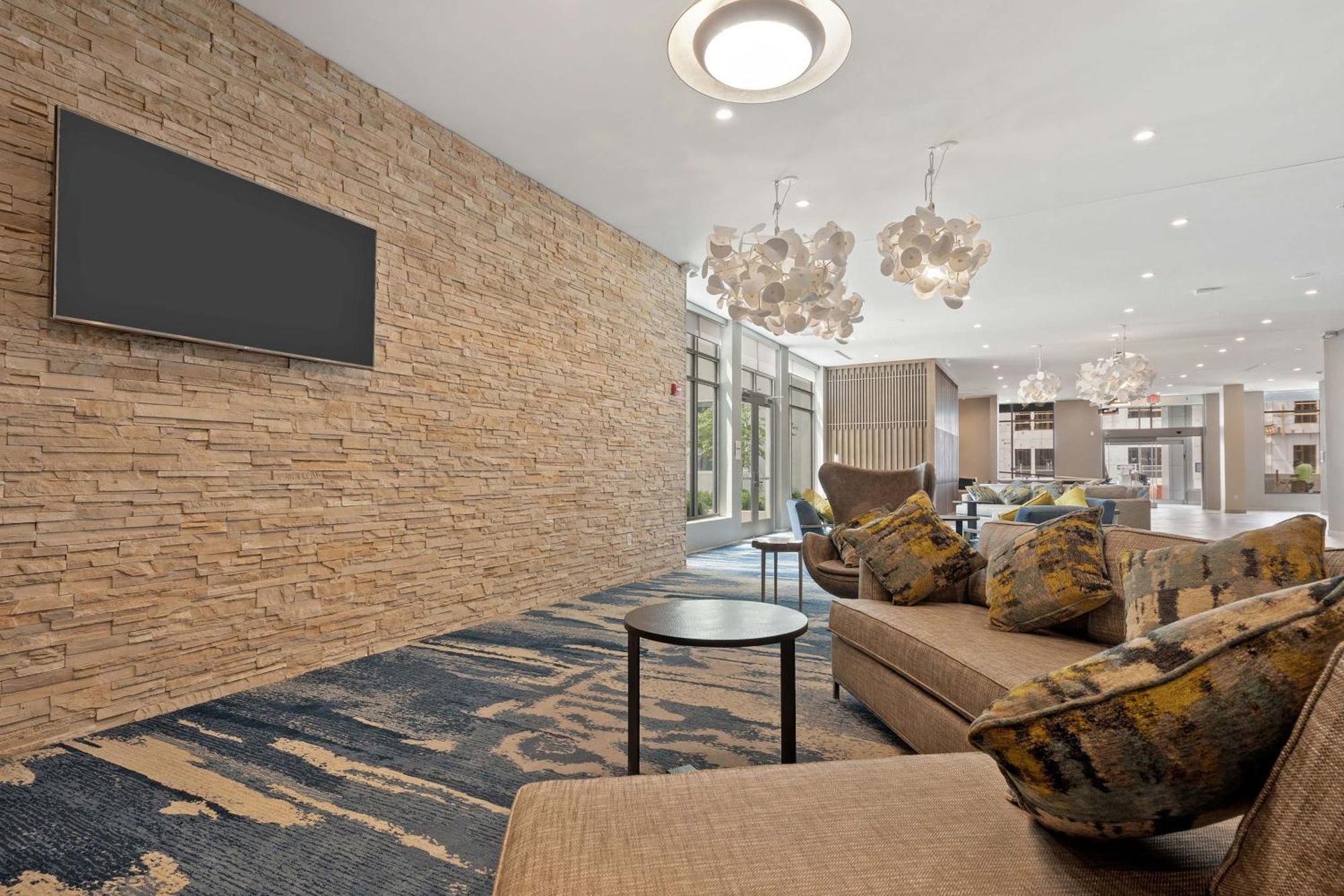 Element Hampton Peninsula Town Center Otel Dış mekan fotoğraf